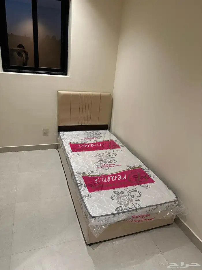 سرير او مراتب 0