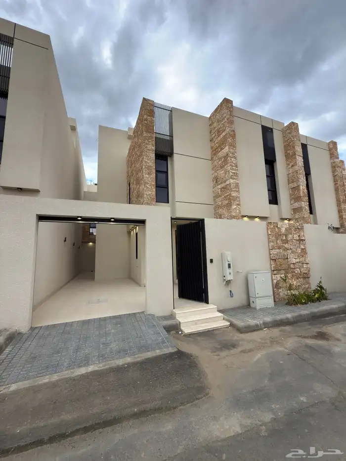 للبيع فلل مودرن دورين وملحق بتصميم عصري طريق المحاله 0