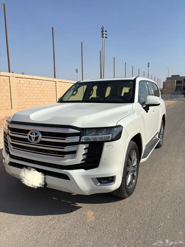 لاندكروزر 2022 3