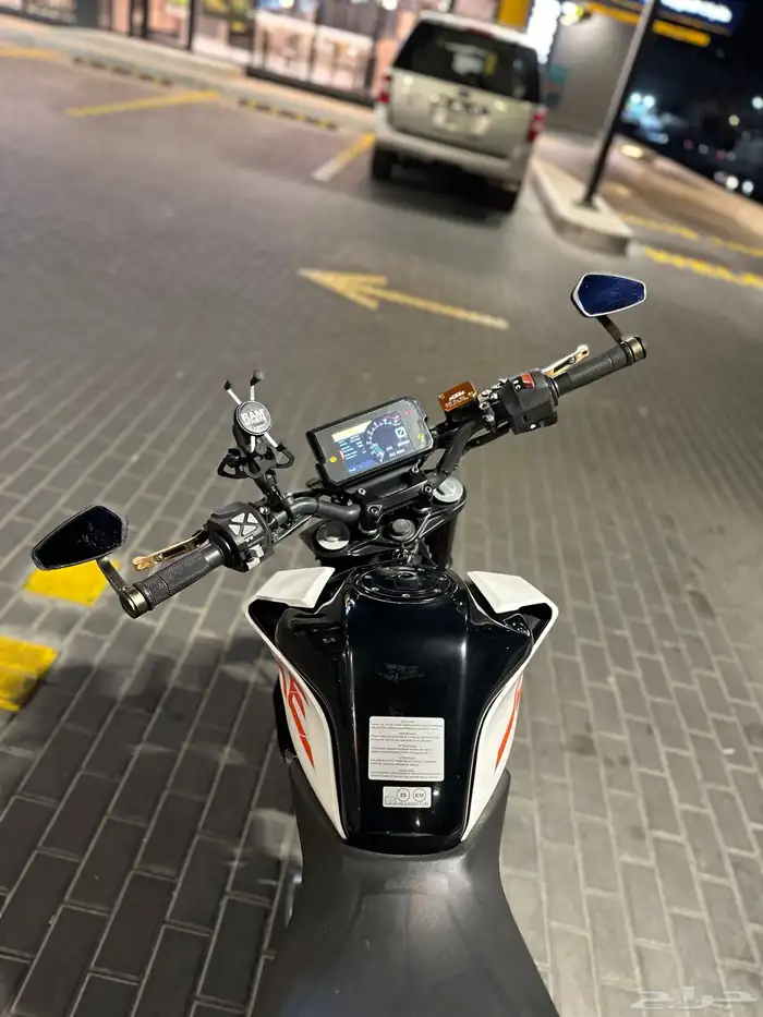دراجة نارية دباب KTM 390 Duke 12
