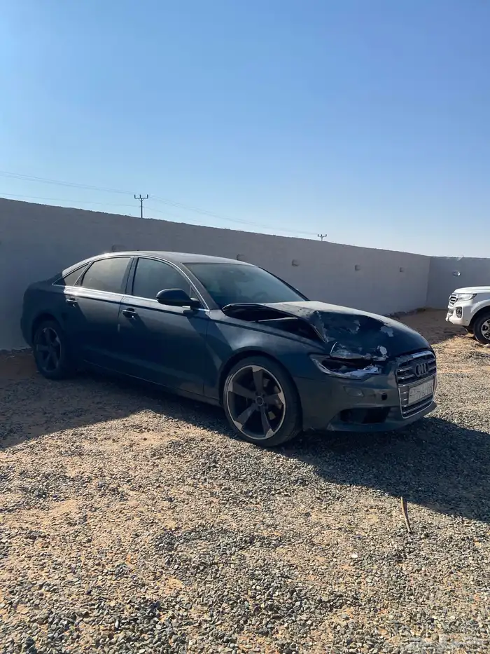 اوديA6 مصدومه موديل 2012 ماشيه 260 3