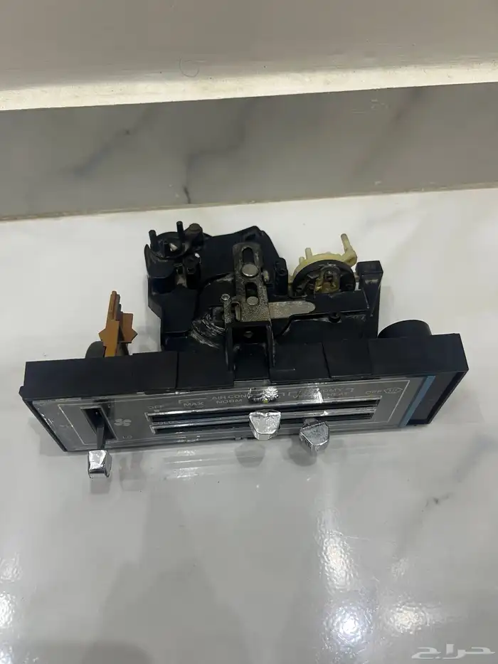 كنترول مكيف كابرس 80-84 1