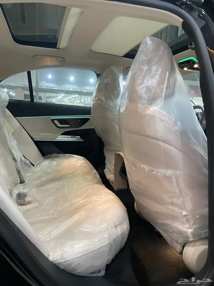 مرسيدس E200 موديل 2025 فل كامل 12