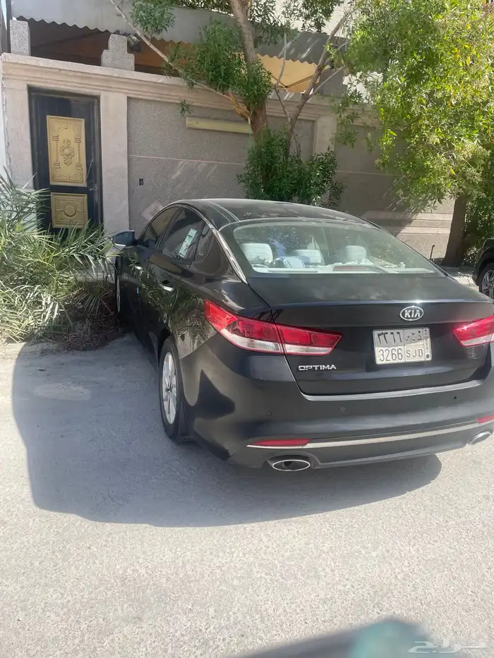 سيارة كيا للبيع 3