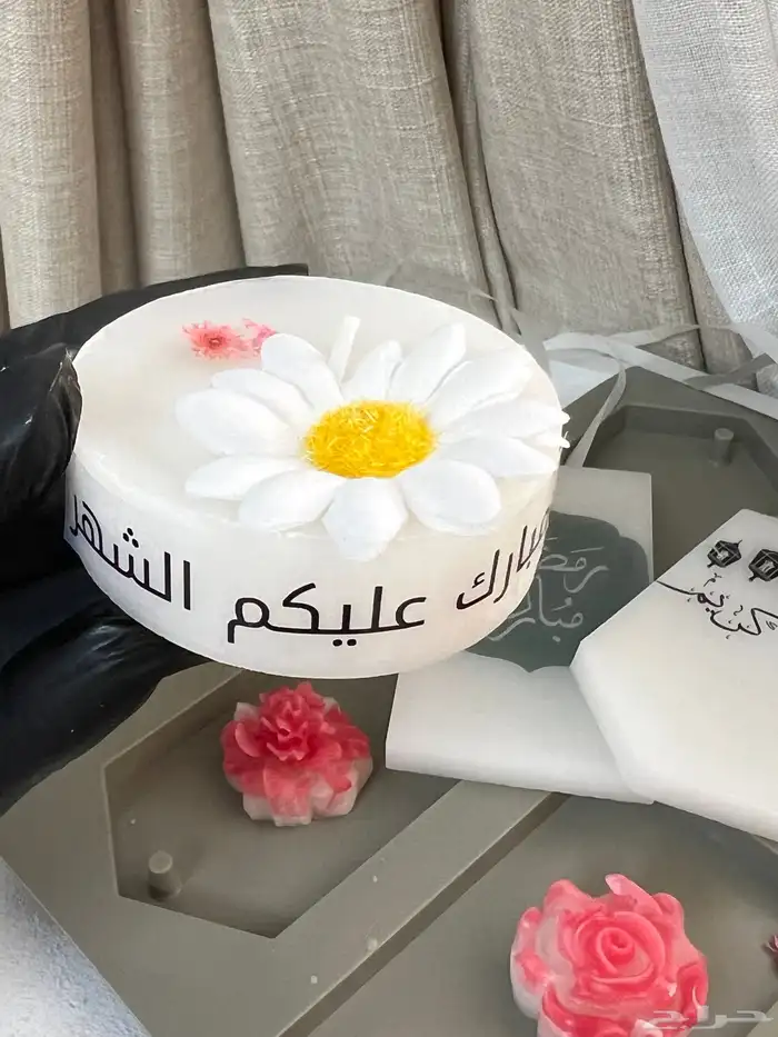 هدايا رمضانيه ( سجاده .شمعه بعباره . فواحه تعليقه . عطر ) 1