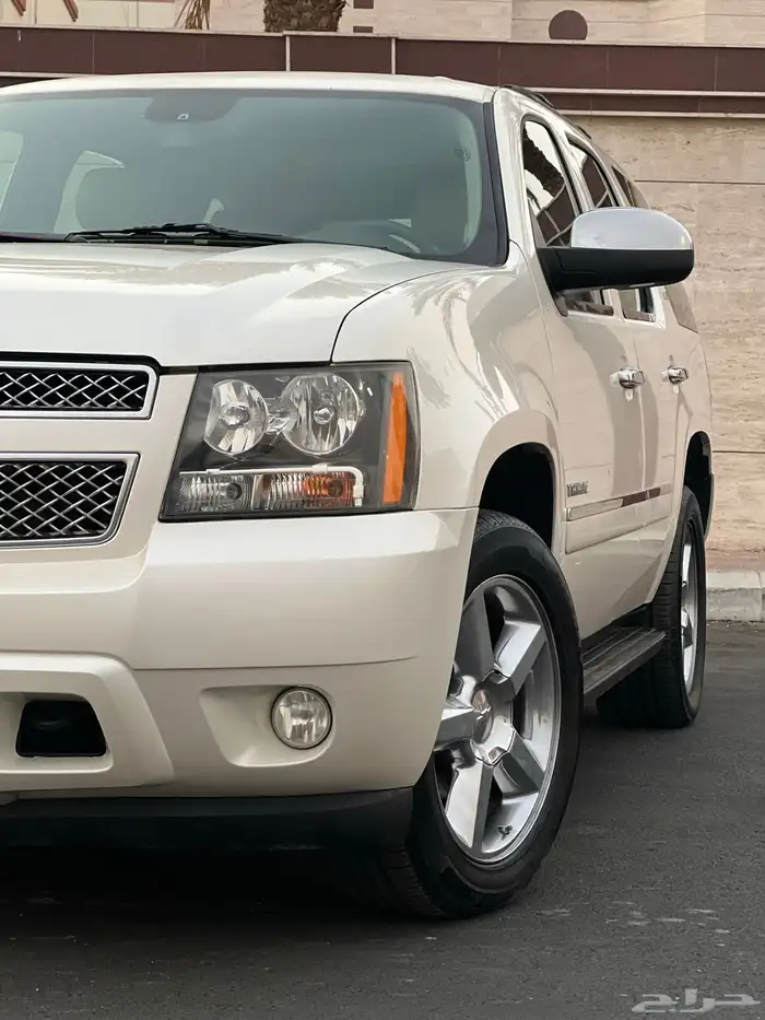 شيفرولية تاهو قصير فل كامل 2013 سعودي LTZ نظيف 1