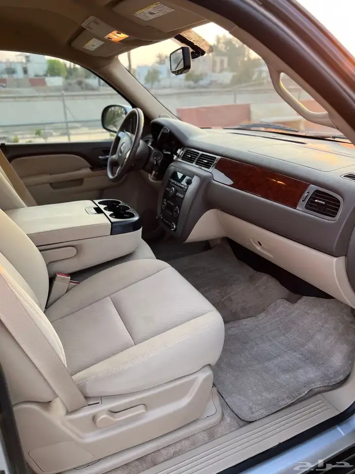 يوكن XL 2011 نظيف على الشرط 9