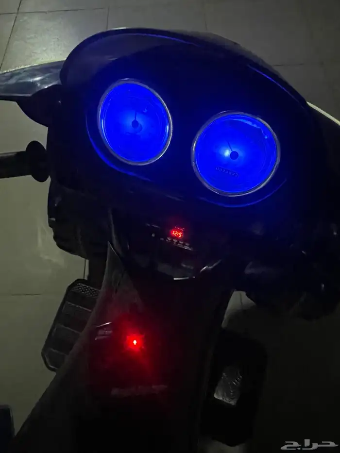 الدباب لا البيع توي مركب له بطاريه 0