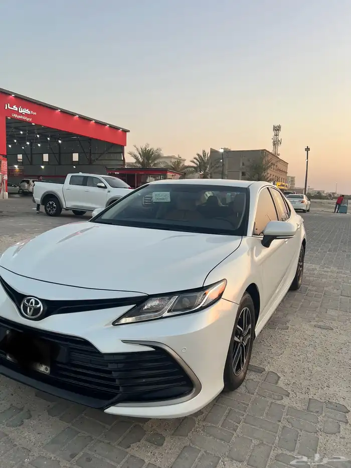للبيع كامري 2024 LE مطور ( بنزين ) 3