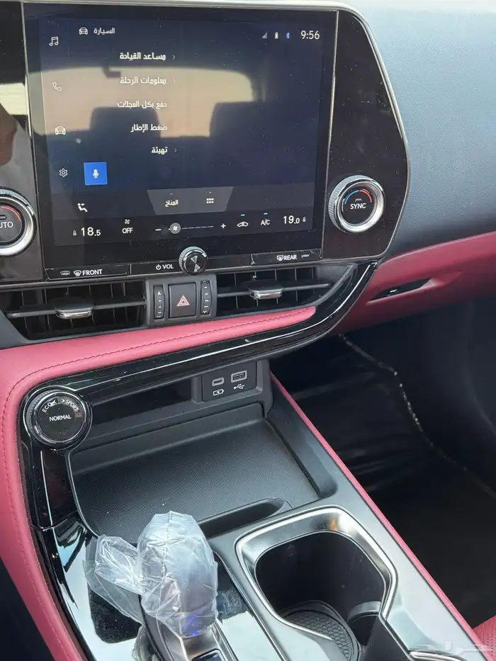 لكزس NX عبداللطيف جميل 350 22