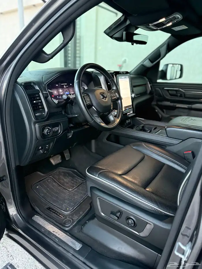 دوج رام 2023 ماشي 30 الف فل كامل 8 سلندر لمتد وكاله 23