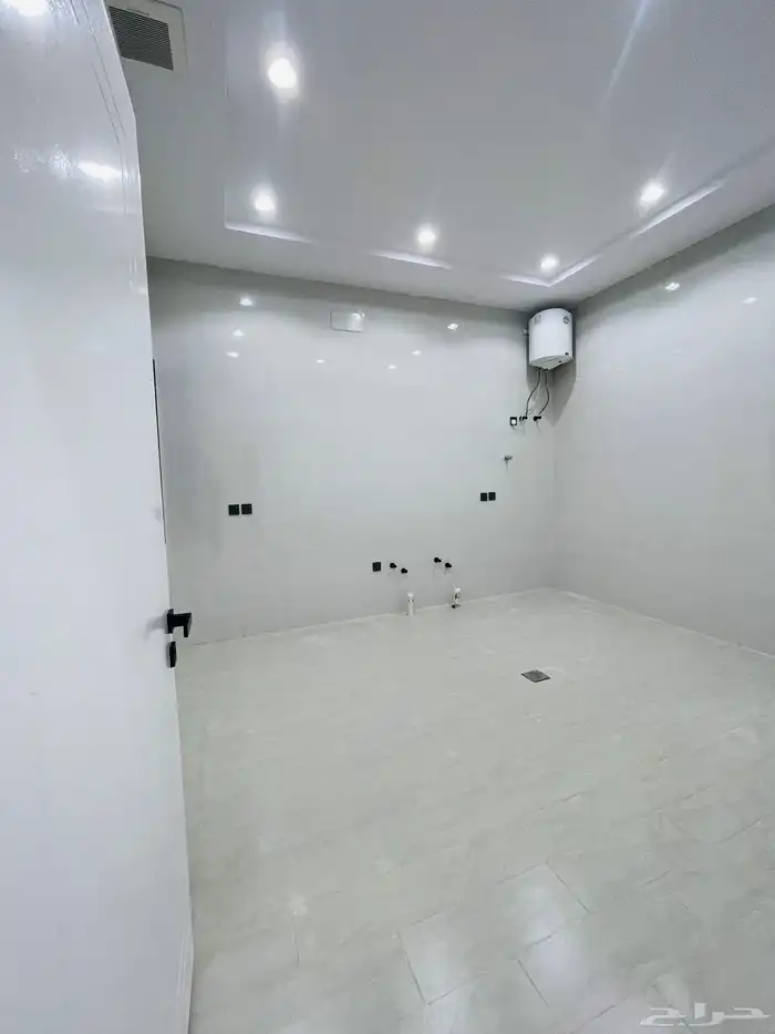 للبيع شقق تمليك ارضي بحوش مدخل سياره 6 غرف بسعر 580 الف 10