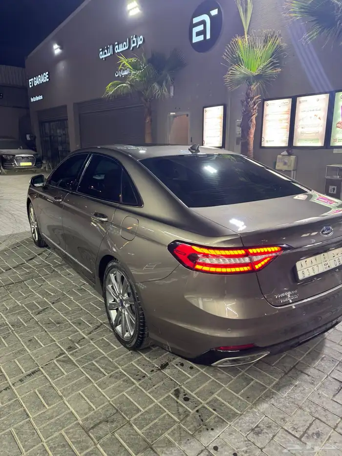 فورد تورس تيتانيوم 2022 2