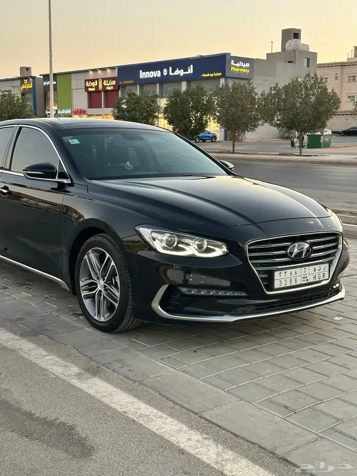 ازيرا 2019 للبيع او البدل بالحالة الراهنه 42