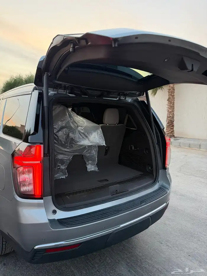 تاهو 2023 فل كامل LT بحالة الوكالة 10