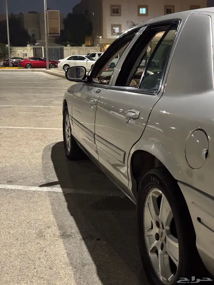 فورد فكتوريا 2004 14