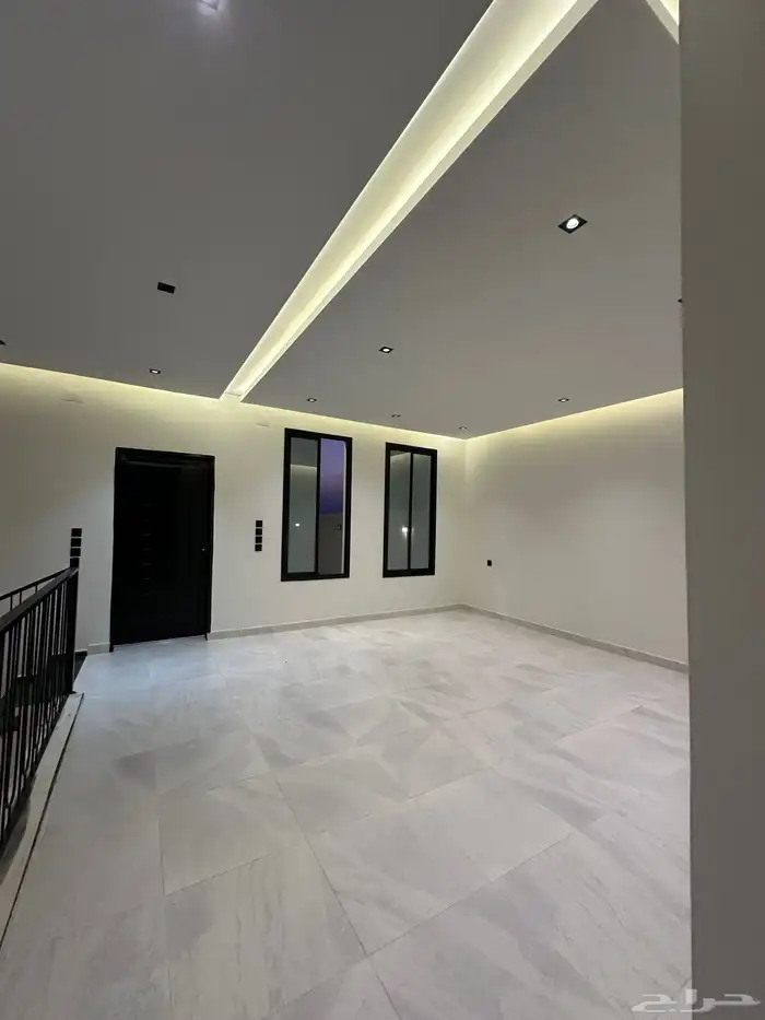 للبيع روف دور علوى وملحق بحى الوسام خميس مشيط 19