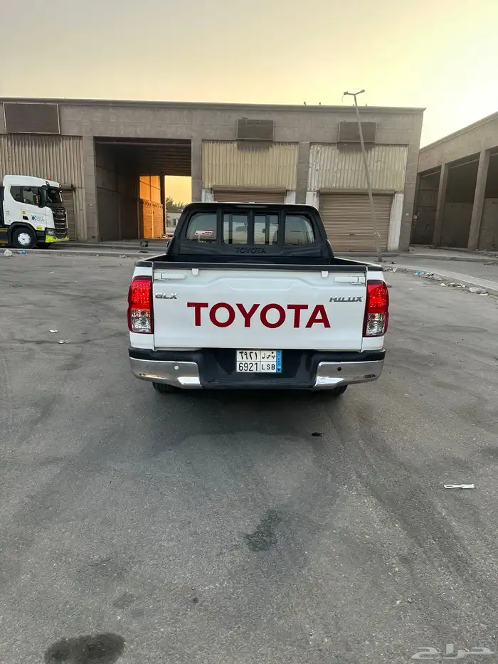 تويوتا هايلكس غمارتين 9