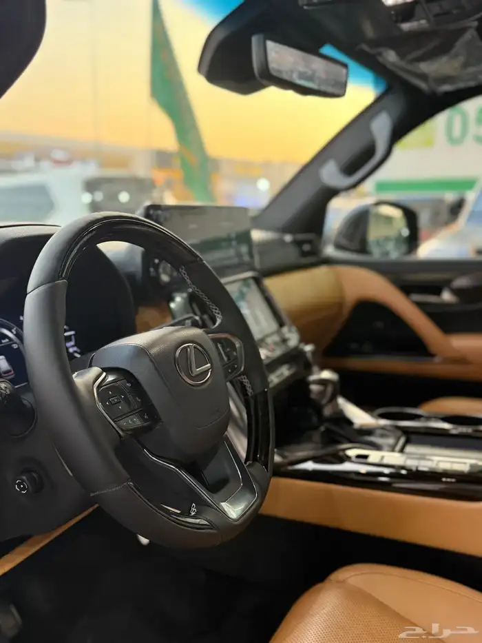 لكزس - 2023 - LX600 - BB - فل كامل 8