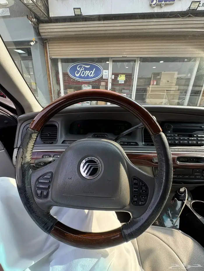 فورد جراند ماركيز ( لمتد اديشن) 18