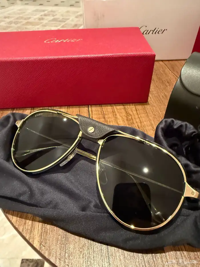 نظارة كارتير جديدة كامل المرفقات اصلية 1