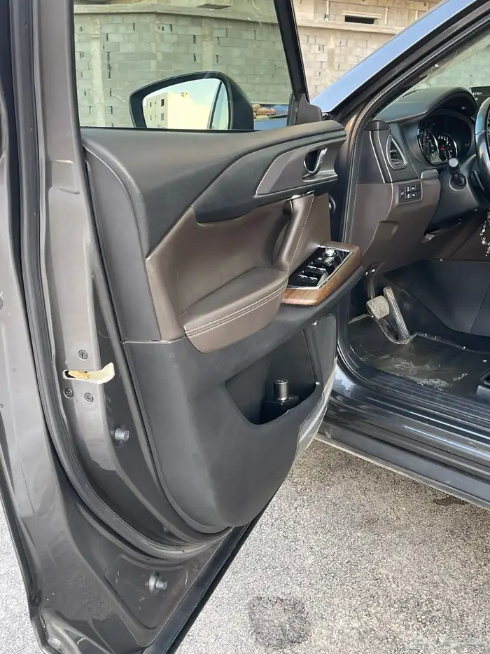 للبيع  مازدا Cx9 فل كامل فئة (السقنتشر) 8