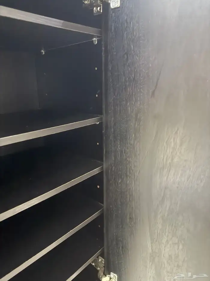 للبيع دولاب جزامه بحاله ممتازه 4