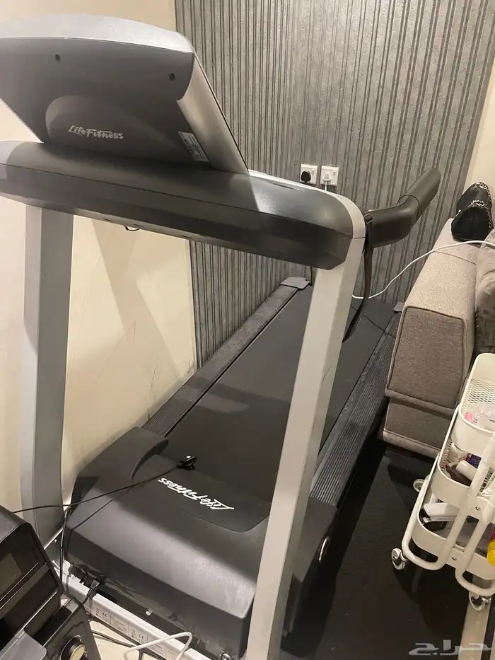 للبيع جهاز جري Life Fitness 95T Inspire (جهاز نوادي محترف 1