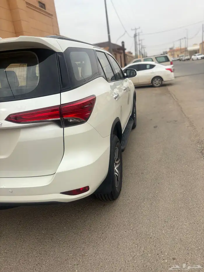 فورتشنر 2022 ديزل البيع 4