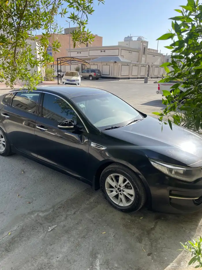 سيارة كيا للبيع 1