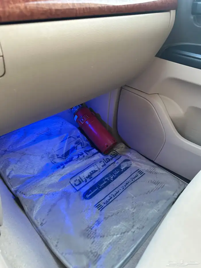 لاندكروزر صالون 2014 بريمي للبيع 11