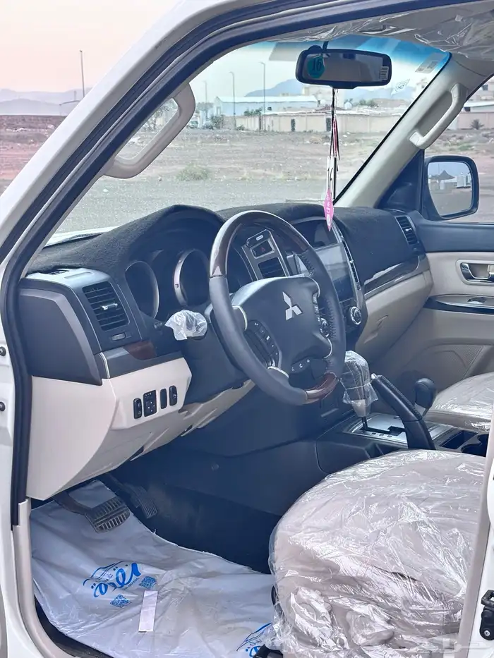 ميتسوبيشي باجيرو 2016 6