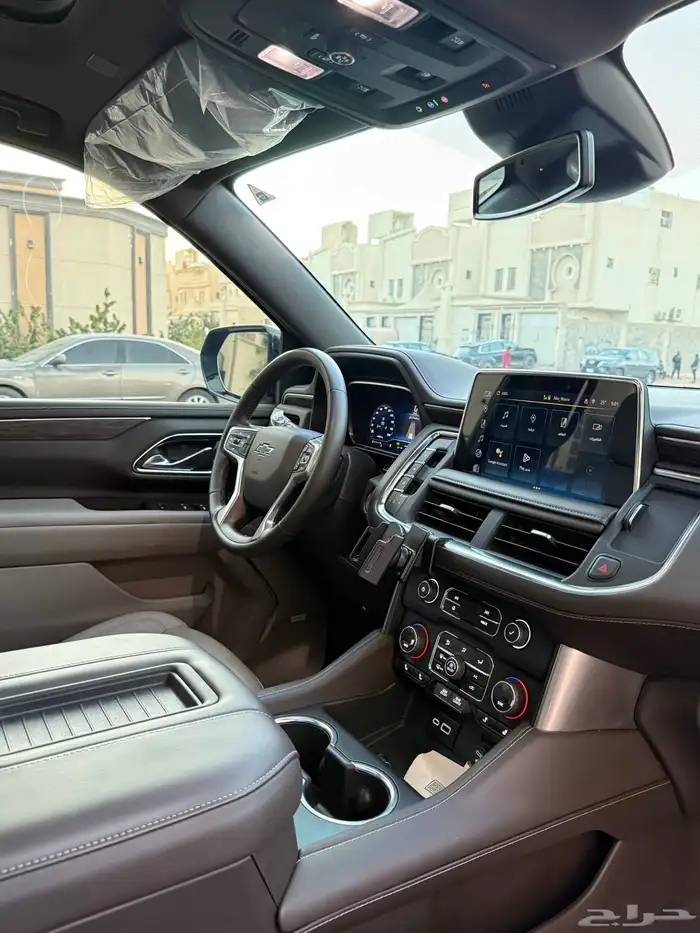 تاهو 2023 Z71 فل كامل 6.2 15