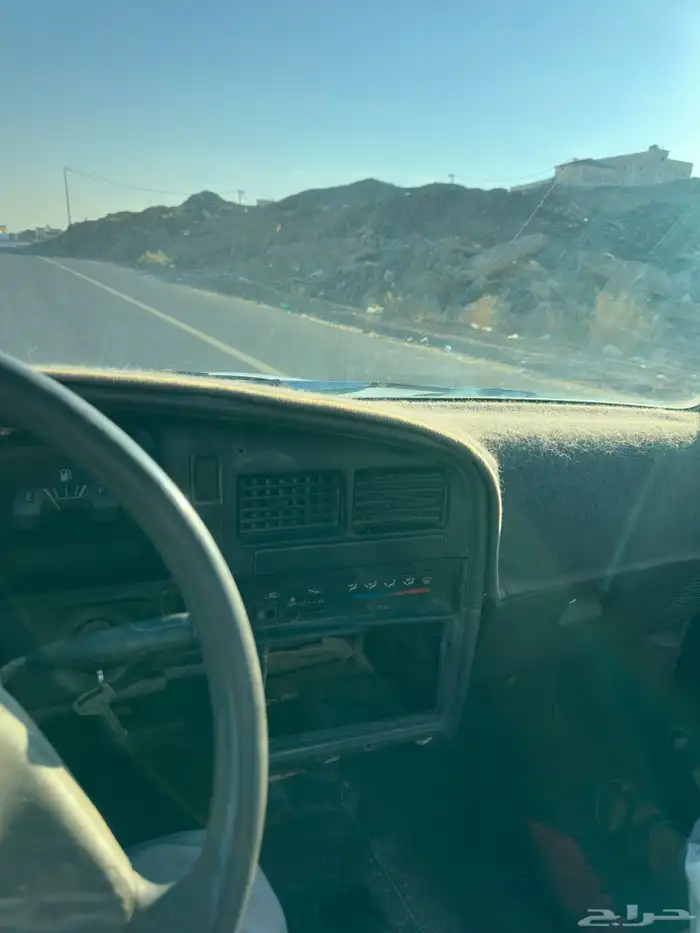 هايلوكس 95 للبيع الحد 10 000 6