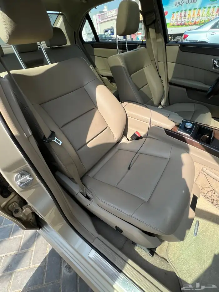 مرسدسE300جفالي مديل 20210 بانوراما دفع خلفي v6 16