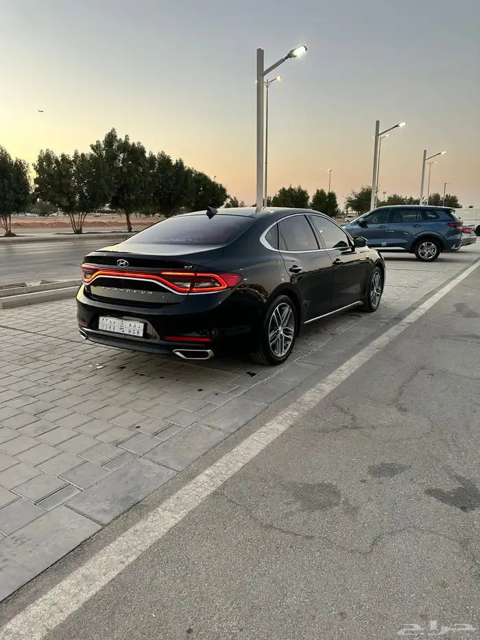 ازيرا 2019 للبيع او البدل بالحالة الراهنه 45