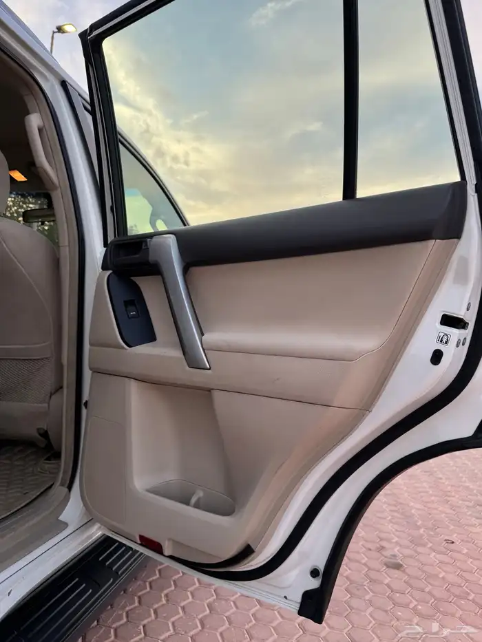 برادو 2018 فطيمي فل كامل فتحة دوفلك ثلاجة نظيف جدا 23