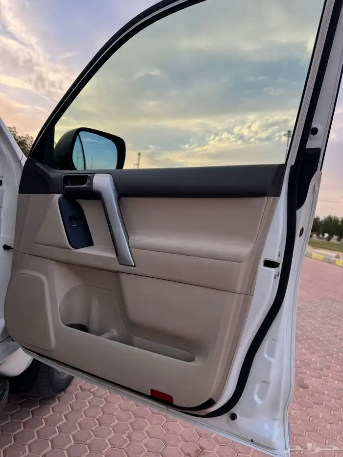 برادو 2018 فطيمي فل كامل فتحة دوفلك ثلاجة نظيف جدا 21