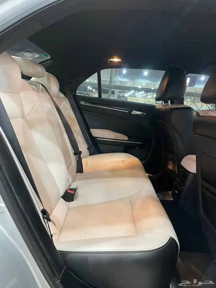 كرايسلر 300S موديل 2021 فل كامل 12