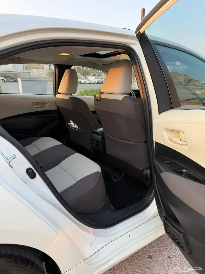 للبيع كورلا 2020 فتحة 2.0 مالك اول 10