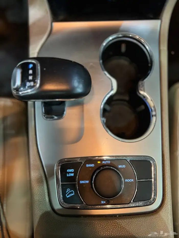 جراند شيروكي 2015 ليمتد 7