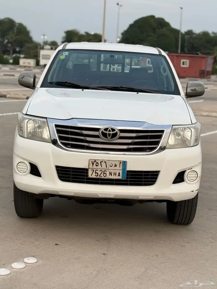 تويوتا هايلوكس 2014 قمه النضافه 4