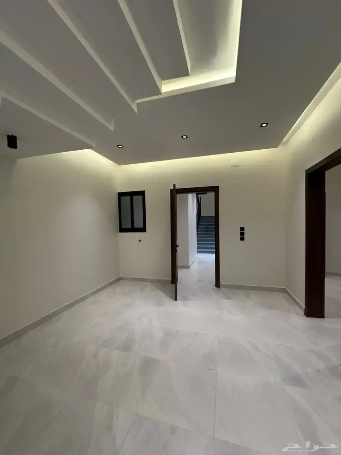 للبيع روف دور علوى وملحق بحى الوسام خميس مشيط 7