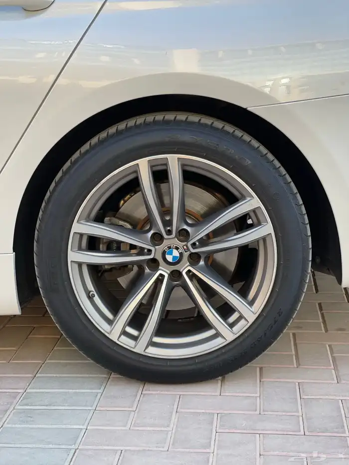 ( منوه للمستخدم ) BMW 740Li M kit 2016 22