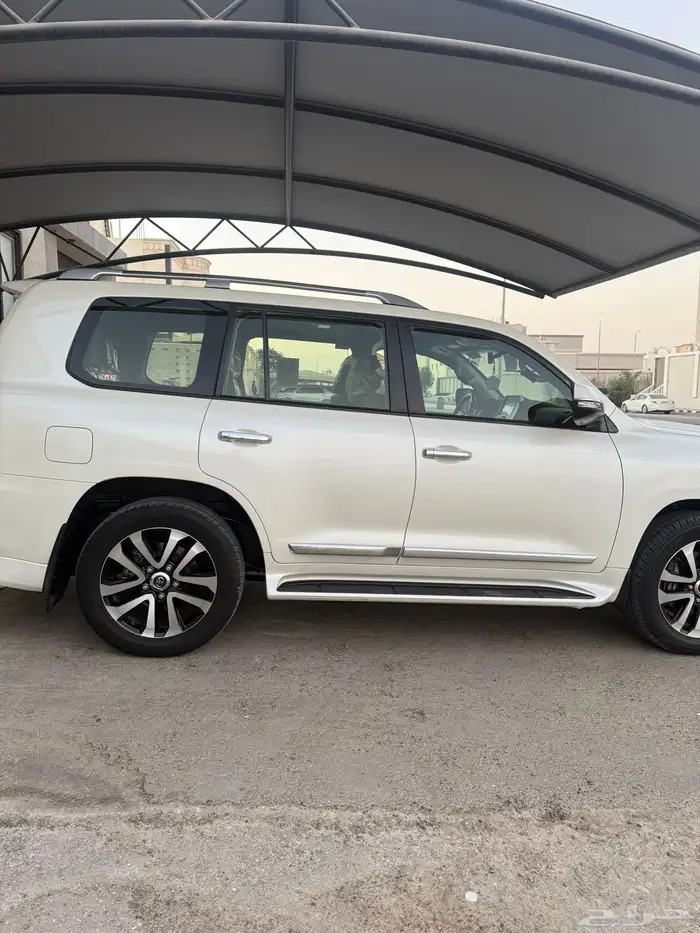 تويوتا لاندكروزر موديل 2019 3