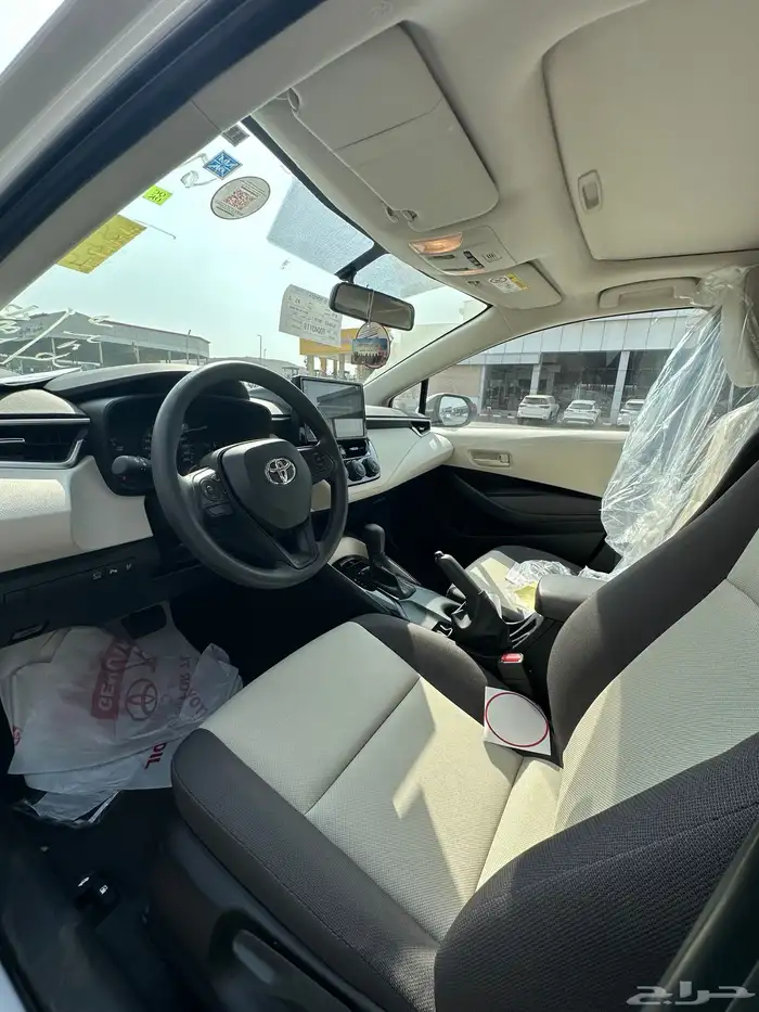 تويوتا كورولا فل xli ابيض ماكينه 2.0 موديل 2026 1