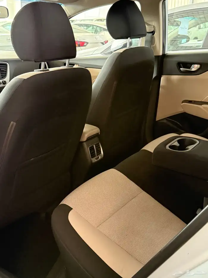 اكسنت 2020 فضي محرك كبير 1.6 معرض(عبيد الرشيدي) 8