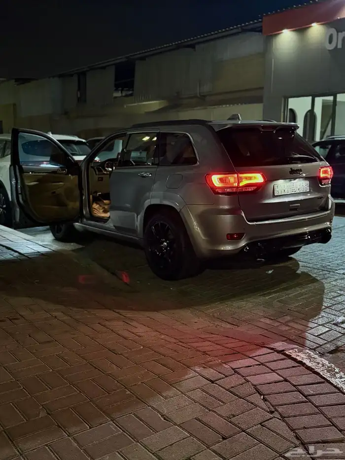 جراند شيروكي ليمتد 2014 1