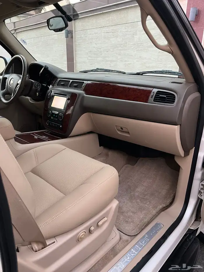 شيفرولية تاهو قصير فل كامل 2013 سعودي LTZ نظيف 10