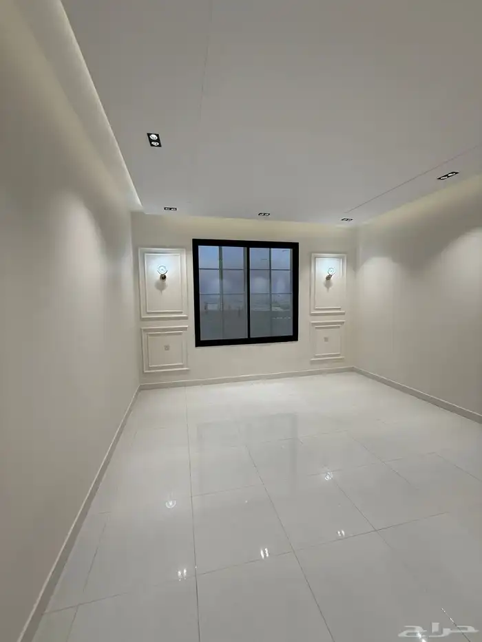 للبيع شقق أرضيه وشقق علويه بحي المعارض طريق ابها الخميس 23